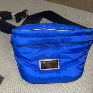 Dolce & Gabbana Vibrant Blue Nylon Pochete men’s